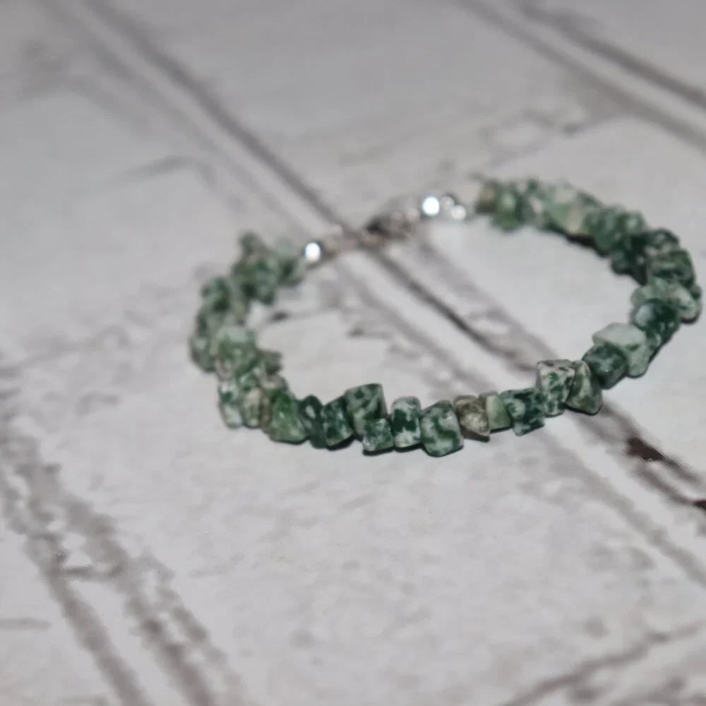 NWOT Tree Agate beaded natural stone bracelet 7.5